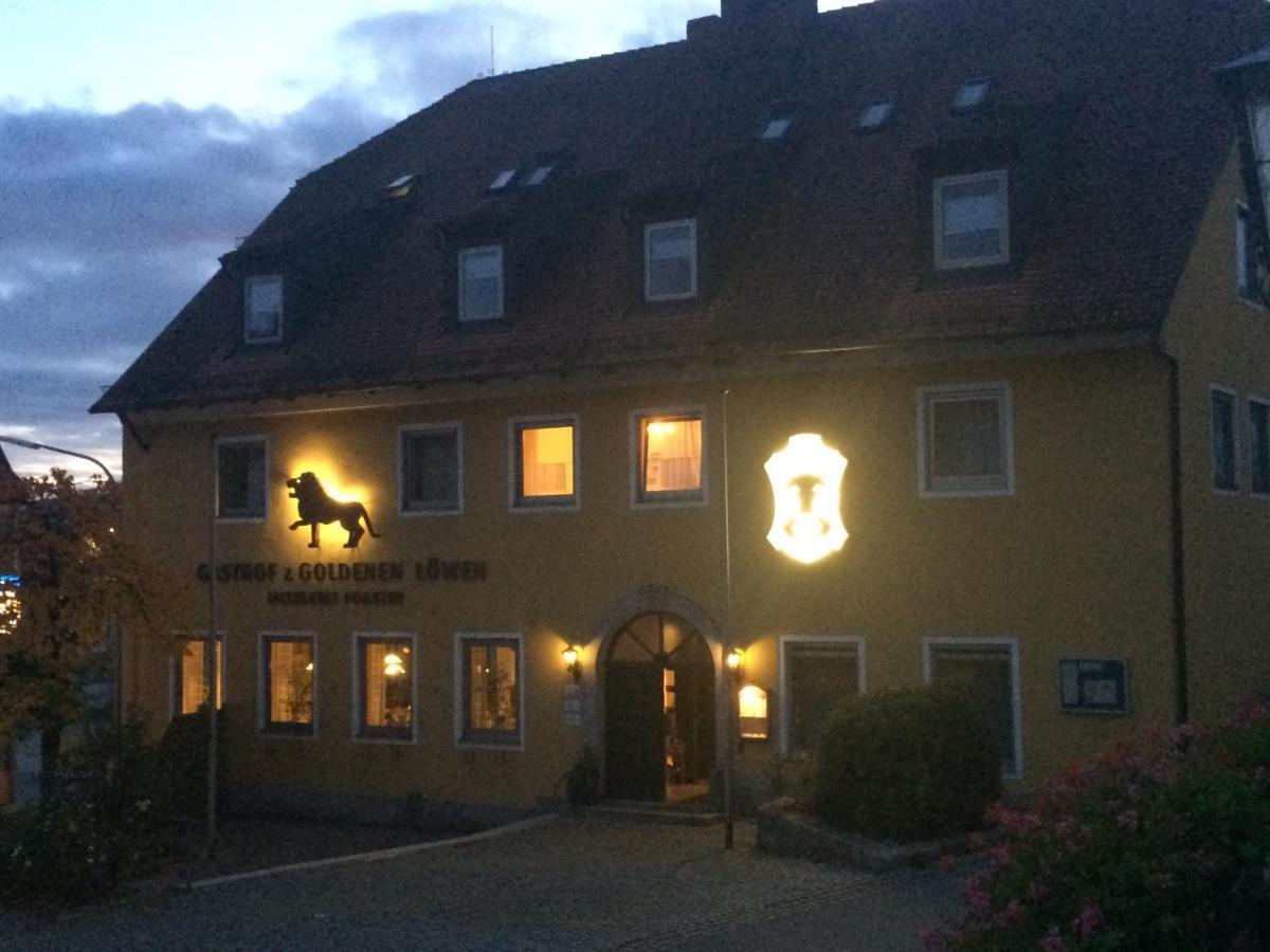 Landgasthof Zum Goldenen Loewen Moosbach  Exterior photo